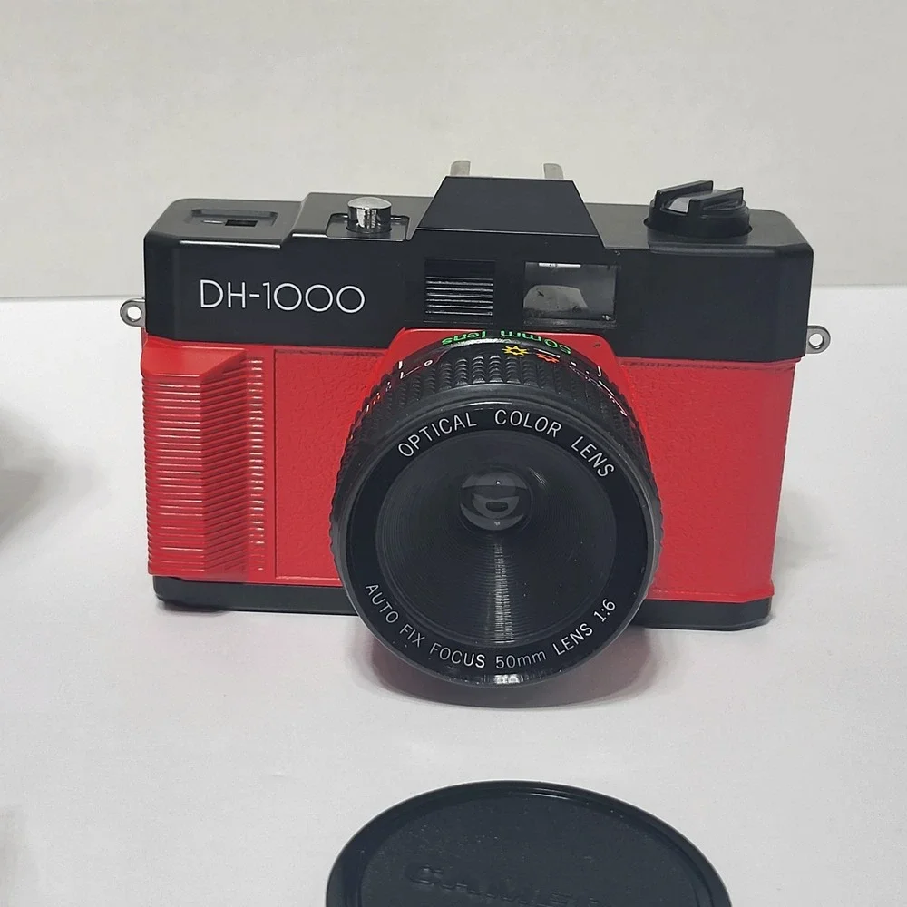 Vintage DH-1000 35mm Film Camera Red Black 50mm‎ Lens Case Strap Taiwan*